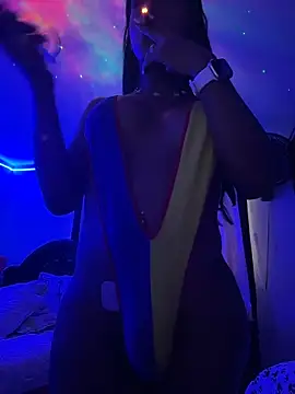 Snapshot of touchm_cockhard chatting on November 10, 9:53 pm touchm cockhard online show from November 10, 9:53 pm