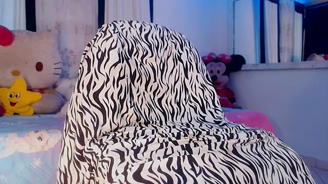 Snapshot of touchm_cockhard chatting on February 5, 12:17 pm touchm cockhard online show from February 5, 12:17 pm