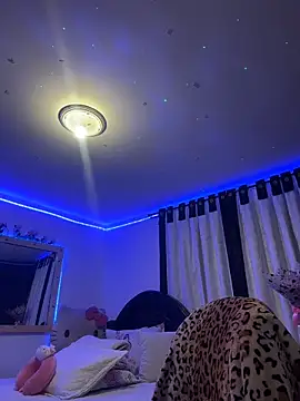 Snapshot of touchm_cockhard chatting on November 14, 3:54 am touchm cockhard online show from November 14, 3:54 am