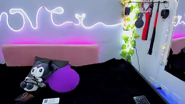 Snapshot of YouliteSllut2 chatting on January 29, 7:22 pm YouliteSllut2 online show from January 29, 7:22 pm