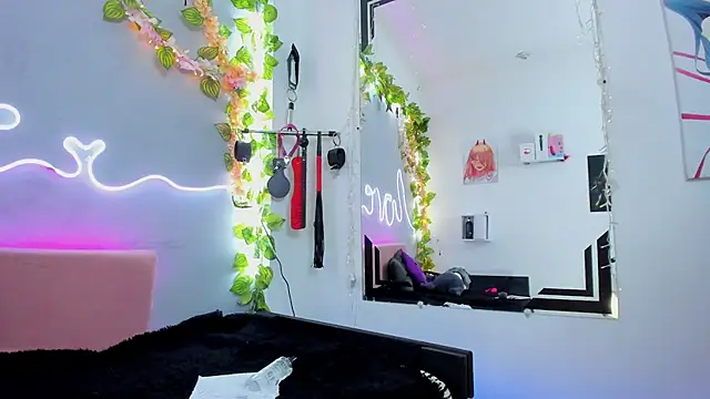 Snapshot of YouliteSllut2 chatting on January 29, 10:32 pm YouliteSllut2 online show from January 29, 10:32 pm