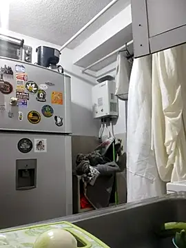 Snapshot of YouliteSllut2 chatting on March 7, 1:42 am YouliteSllut2 online show from March 7, 1:42 am