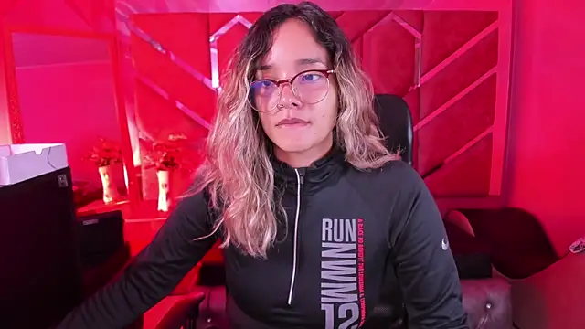 Olivia Fox69 online show from February 10, 3:27 am