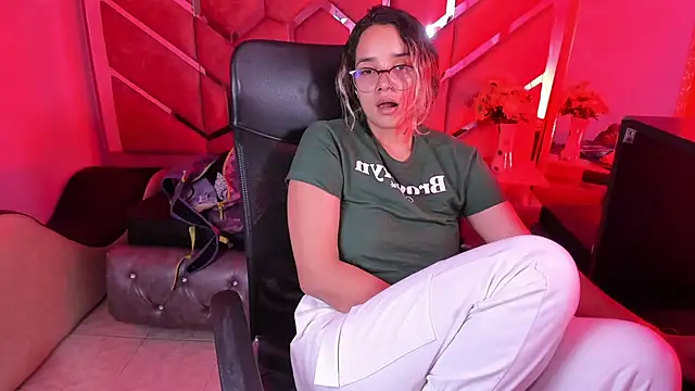 Olivia Fox69 online show from February 8, 3:59 am