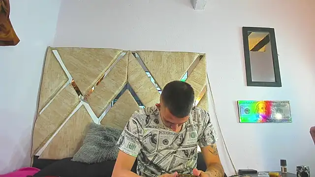 parejacaliente20154 online show from November 8, 1:36 pm