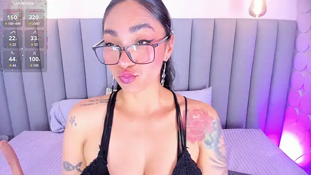 Snapshot of Leamonroe__ chatting on June 11, 10:07 pm Leamonroe online show from June 11, 10:07 pm