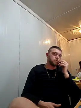 Snapshot of Franso13 chatting on December 25, 10:27 pm Franso13 online show from December 25, 10:27 pm