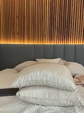 EmiilyAdams  online show from March 13, 9:16 pm