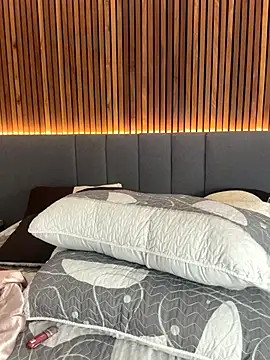 EmiilyAdams  online show from November 30, 10:54 pm