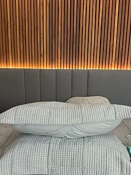 EmiilyAdams  online show from January 16, 10:36 pm