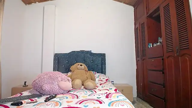 Snapshot of sofiamature01 chatting on November 19, 2:50 pm sofiamature01 online show from November 19, 2:50 pm