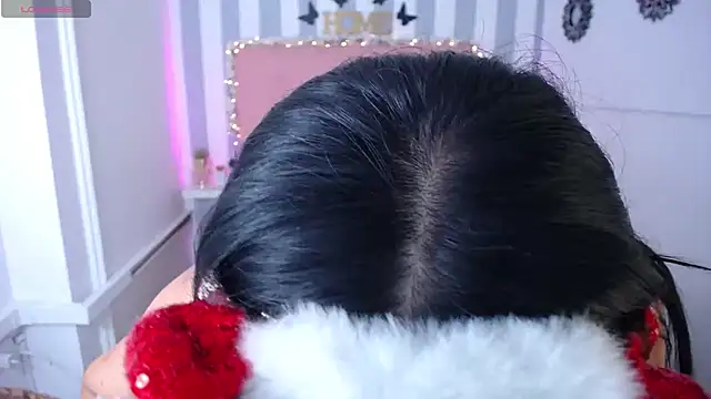 Lunna boobs online show from December 7, 8:05 am