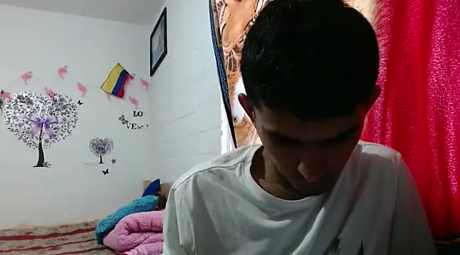 Snapshot of maria_and_angel chatting on January 19, 10:39 pm maria and angel online show from January 19, 10:39 pm