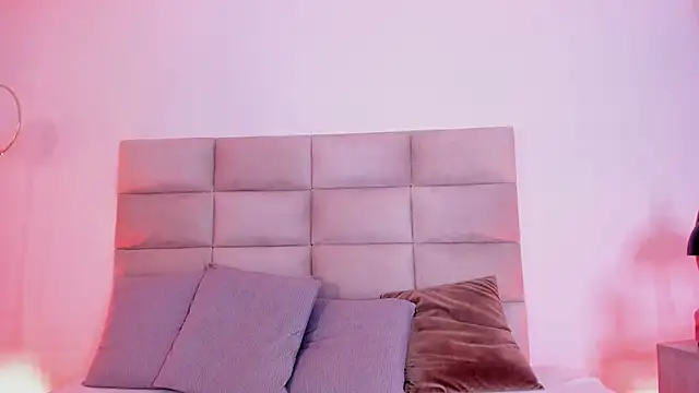 Snapshot of AngelyRosse1 chatting on November 14, 4:16 am AngelyRosse1 online show from November 14, 4:16 am