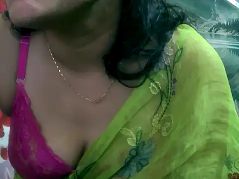 Snapshot of LOVERIAKOL chatting on February 18, 9:42 pm LOVERIAKOL online show from February 18, 9:42 pm