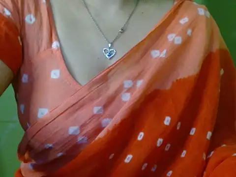 LOVERIAKOL online show from March 19, 7:03 pm