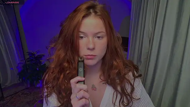 Elsie Ginger online show from October 8, 10:10 pm