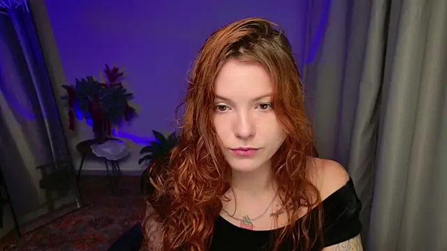 Elsie Ginger online show from December 17, 9:53 pm