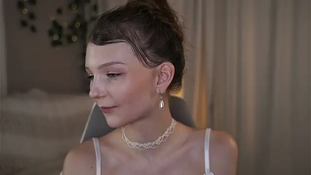 CindyGarrison online show from December 1, 10:21 pm