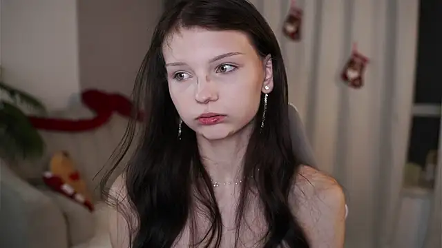 CindyGarrison online show from December 13, 11:44 pm