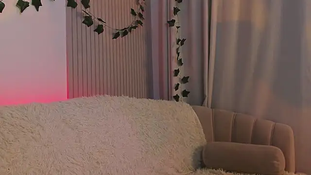 Snapshot of CindyGarrison chatting on February 20, 3:34 am CindyGarrison online show from February 20, 3:34 am