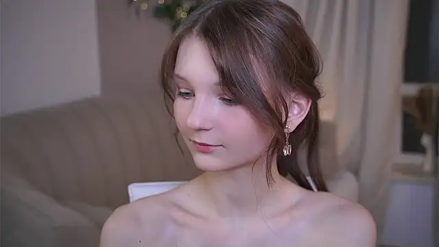 CindyGarrison online show from April 9, 9:43 pm