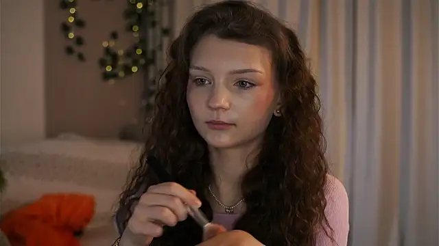 CindyGarrison online show from November 16, 11:30 pm