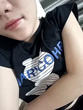 Snapshot of Sexyass13 chatting on October 16, 6:16 pm Sexyass13 online show from October 16, 6:16 pm