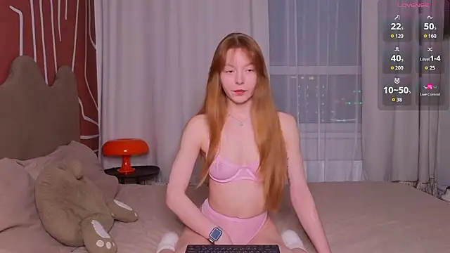 EvaCroan online show from February 24, 1:56 pm