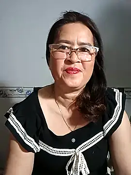 Snapshot of phnz chatting on March 1, 12:45 pm phnz online show from March 1, 12:45 pm