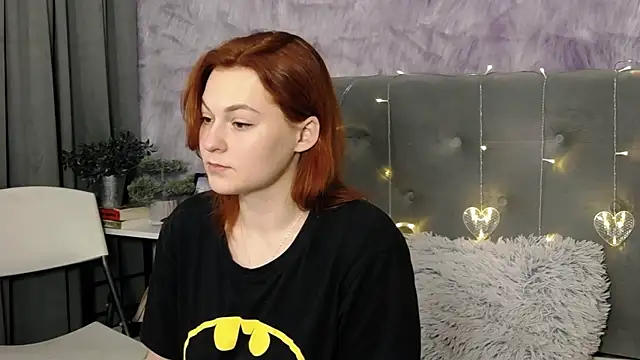 DemiLeaf online show from February 22, 11:57 am