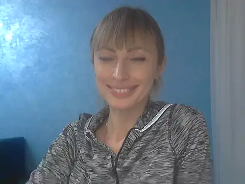 Snapshot of EffectMaya chatting on November 22, 3:00 pm EffectMaya online show from November 22, 3:00 pm