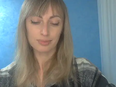 Snapshot of EffectMaya chatting on November 2, 5:40 pm EffectMaya online show from November 2, 5:40 pm