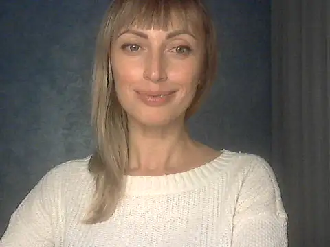 Snapshot of EffectMaya chatting on October 21, 3:55 pm EffectMaya online show from October 21, 3:55 pm