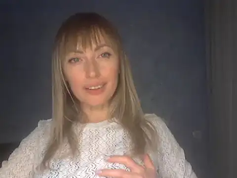 EffectMaya online show from February 6, 7:10 pm