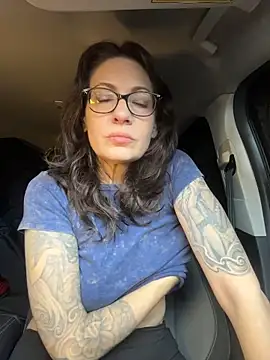 BeautifulMesss online show from February 22, 2:52 pm