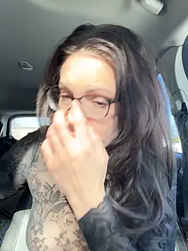 BeautifulMesss online show from February 2, 3:33 pm