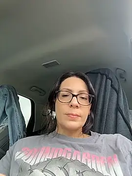 BeautifulMesss online show from June 26, 4:24 pm