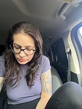 BeautifulMesss online show from March 31, 9:17 pm