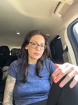 BeautifulMesss online show from March 21, 5:28 pm