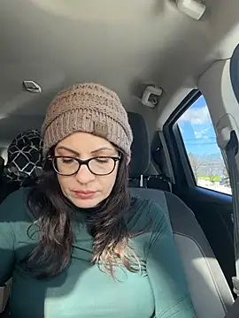 BeautifulMesss online show from February 12, 4:18 pm