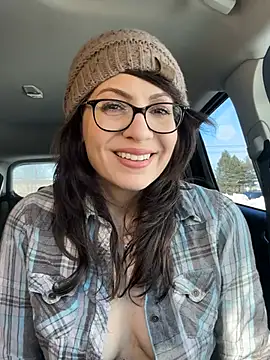 BeautifulMesss online show from February 5, 4:58 pm