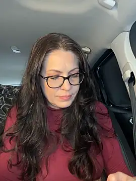 BeautifulMesss online show from November 10, 4:23 pm