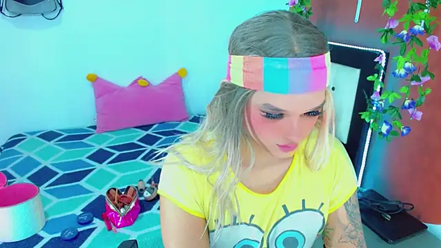 TaylorMon online show from December 22, 7:36 pm