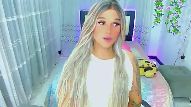 TaylorMon online show from May 28, 11:32 pm