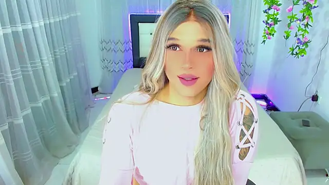 TaylorMon online show from May 19, 12:59 am