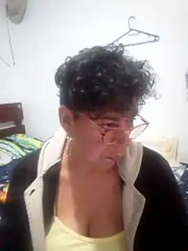 Snapshot of sorbetico_perverse chatting on November 15, 12:14 am sorbetico perverse online show from November 15, 12:14 am