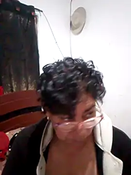 Snapshot of sorbetico_perverse chatting on December 3, 12:15 pm sorbetico perverse online show from December 3, 12:15 pm