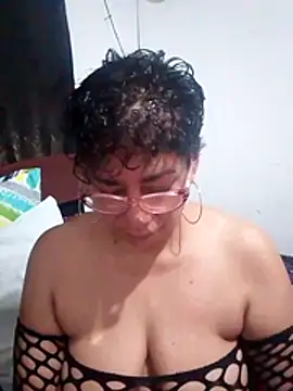 Snapshot of sorbetico_perverse chatting on November 17, 12:31 pm sorbetico perverse online show from November 17, 12:31 pm