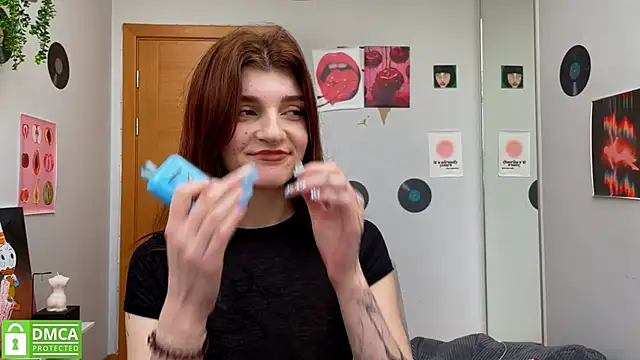 Snapshot of Bunny_ShyGirl chatting on February 13, 8:27 am Bunny ShyGirl online show from February 13, 8:27 am
